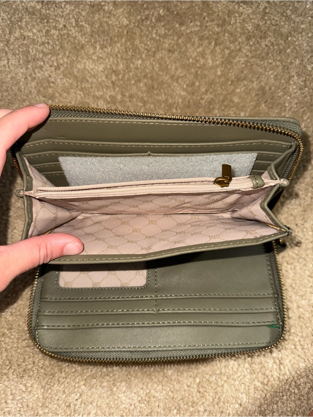 Steve Madden Olive Green Zip-Around Wristlet - Picture 2 of 4